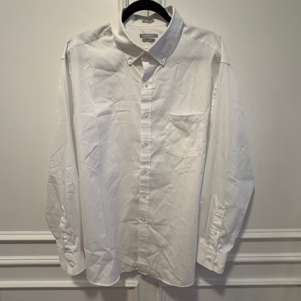 Van Heusen Classic White Casual‎ Button-Down Shirt